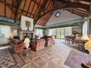 Photo 33- click for photo gallery